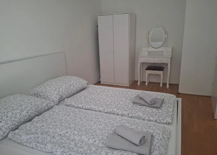 Bei Hauptbahnhof Apartman *